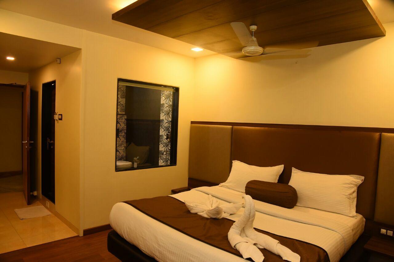 The Emerald Daman Exterior photo